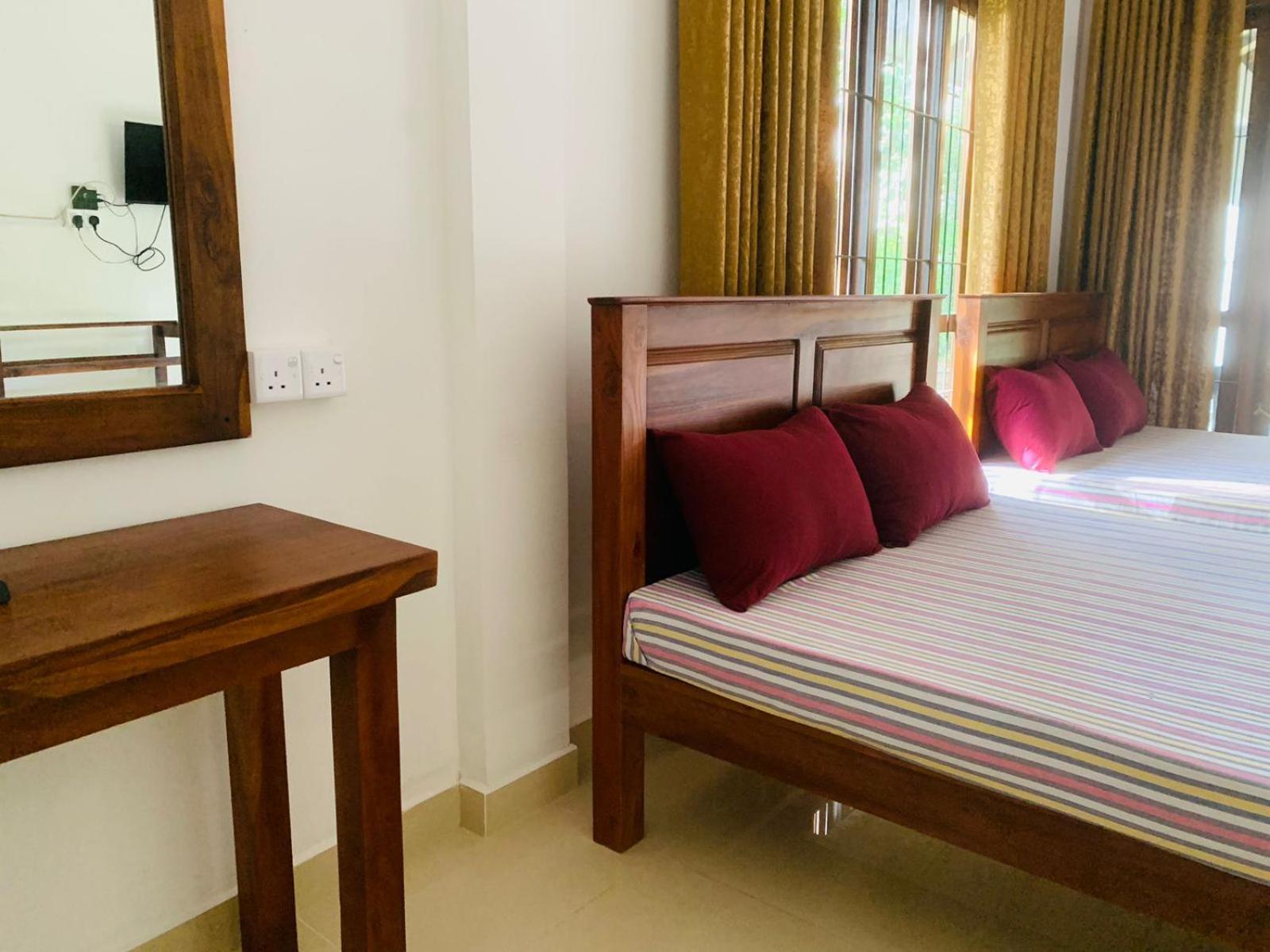The Paramount Lodge Polonnaruwa Exterior foto